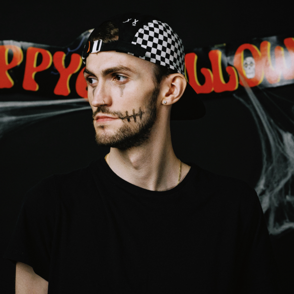 Scareworthy Literally Dead Hat