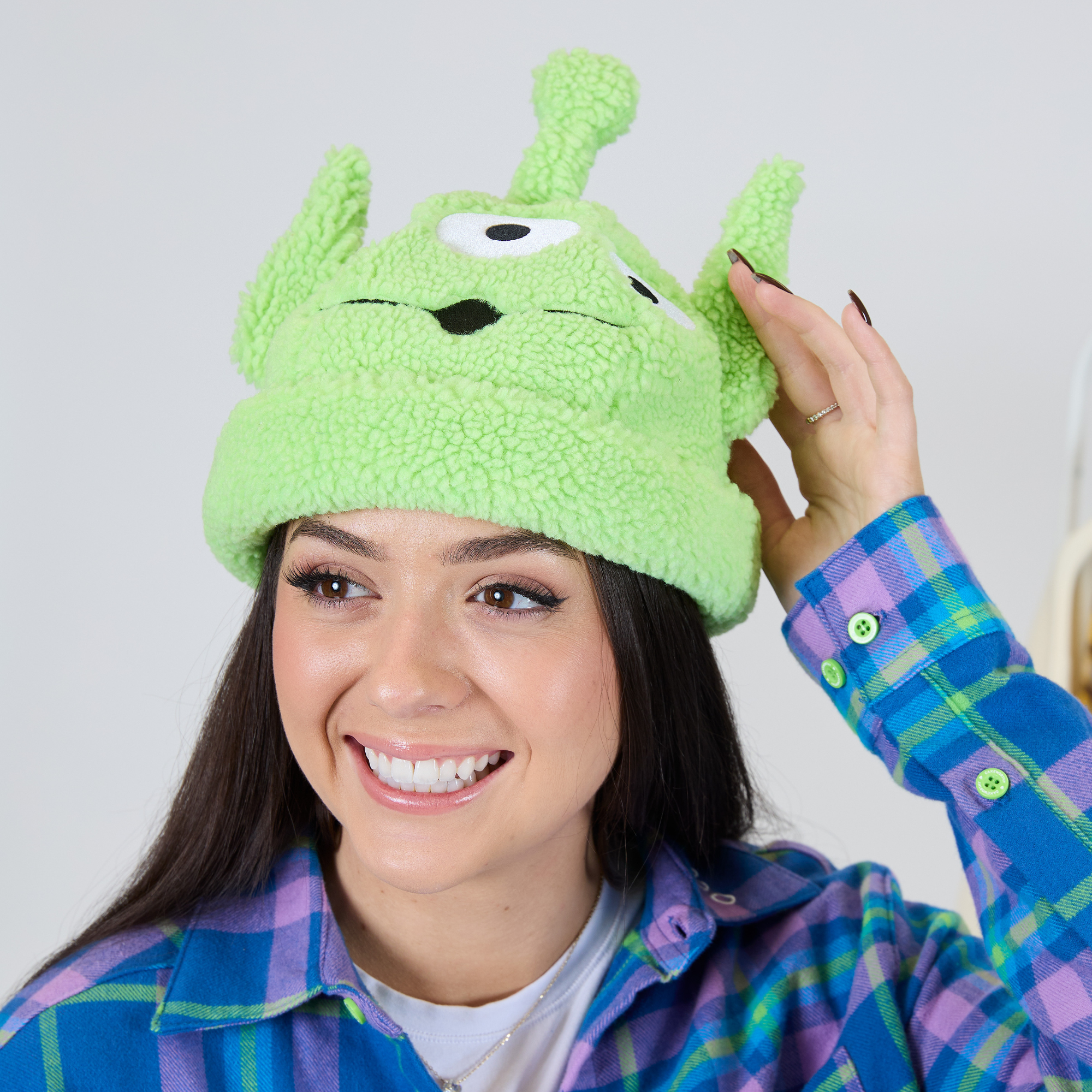 Toy Story Alien Sherpa Beanie – Cakeworthy display picture 2