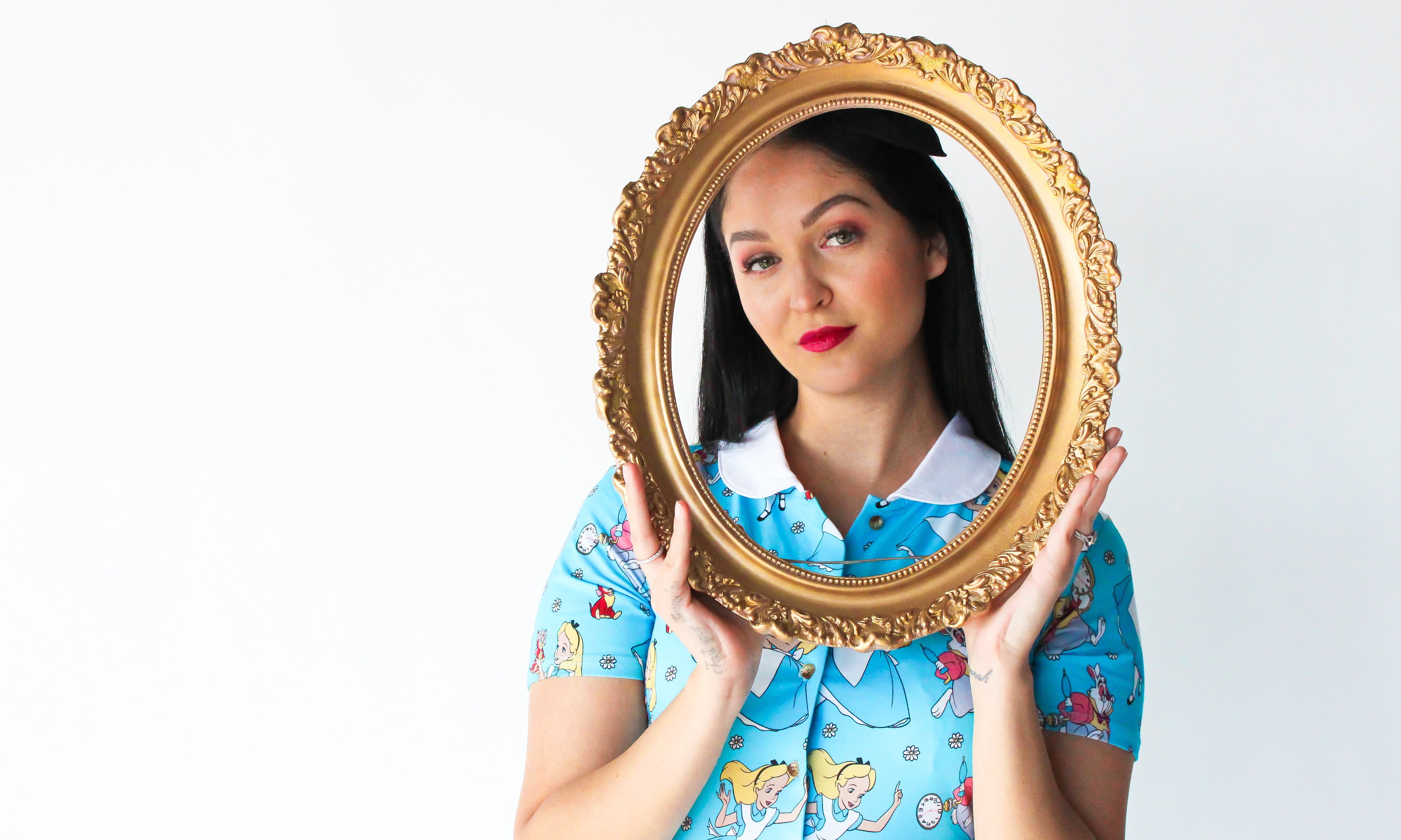 Alice in Wonderland: Cakeworthy Disney Spring 2021