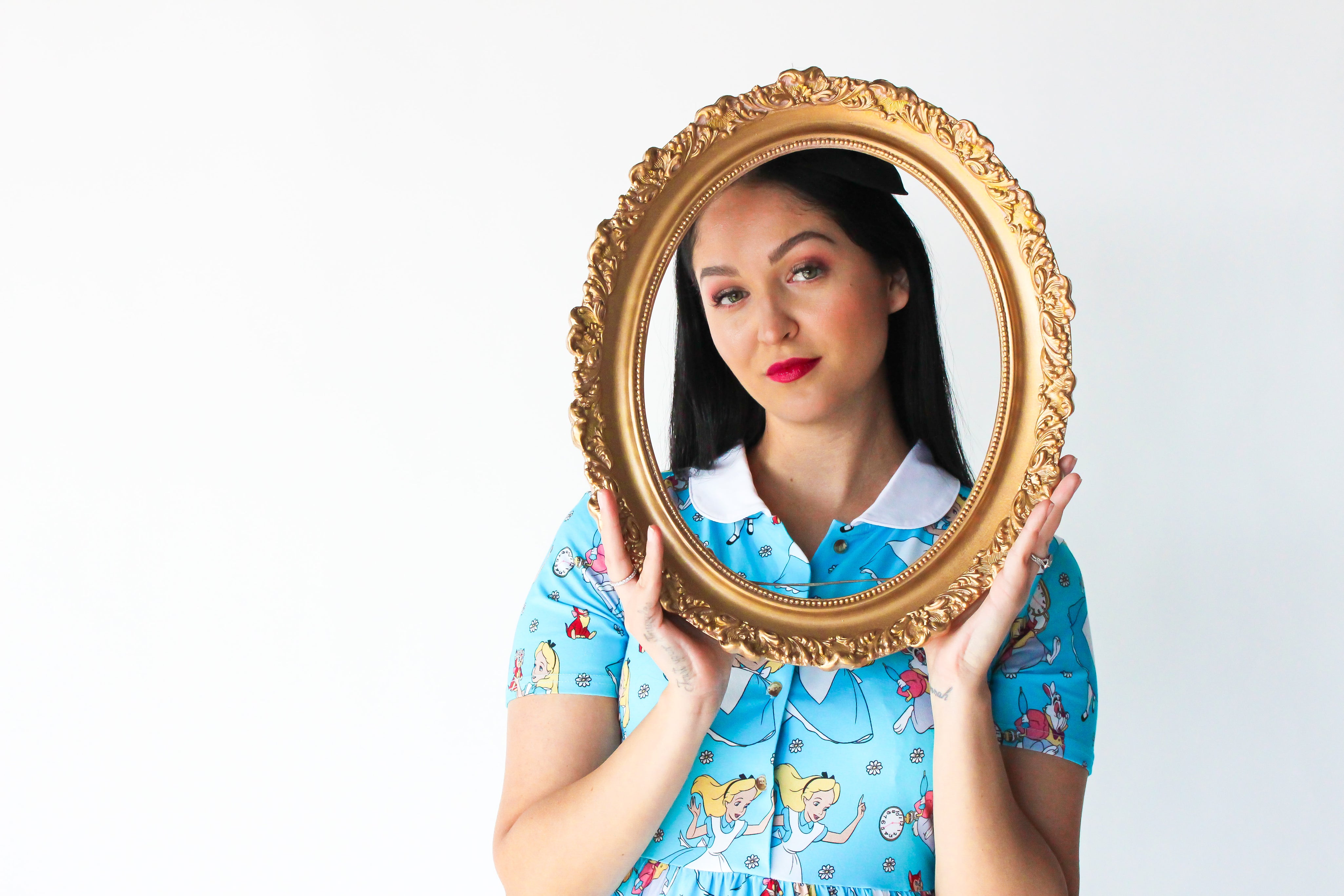 Alice in Wonderland: Cakeworthy Disney Spring 2021