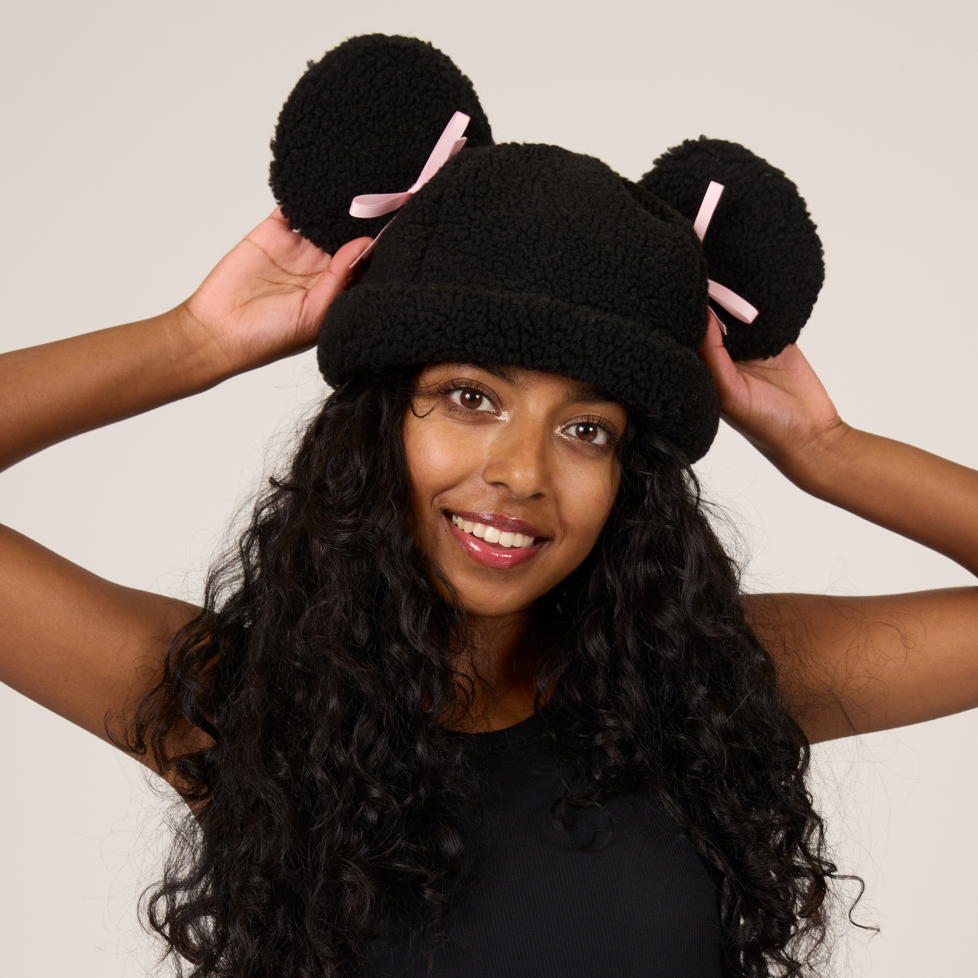 Minnie Sherpa Beanie Pink Bow – Cakeworthy Minnie Sherpa Beanie Pink Bow – Cakeworthy