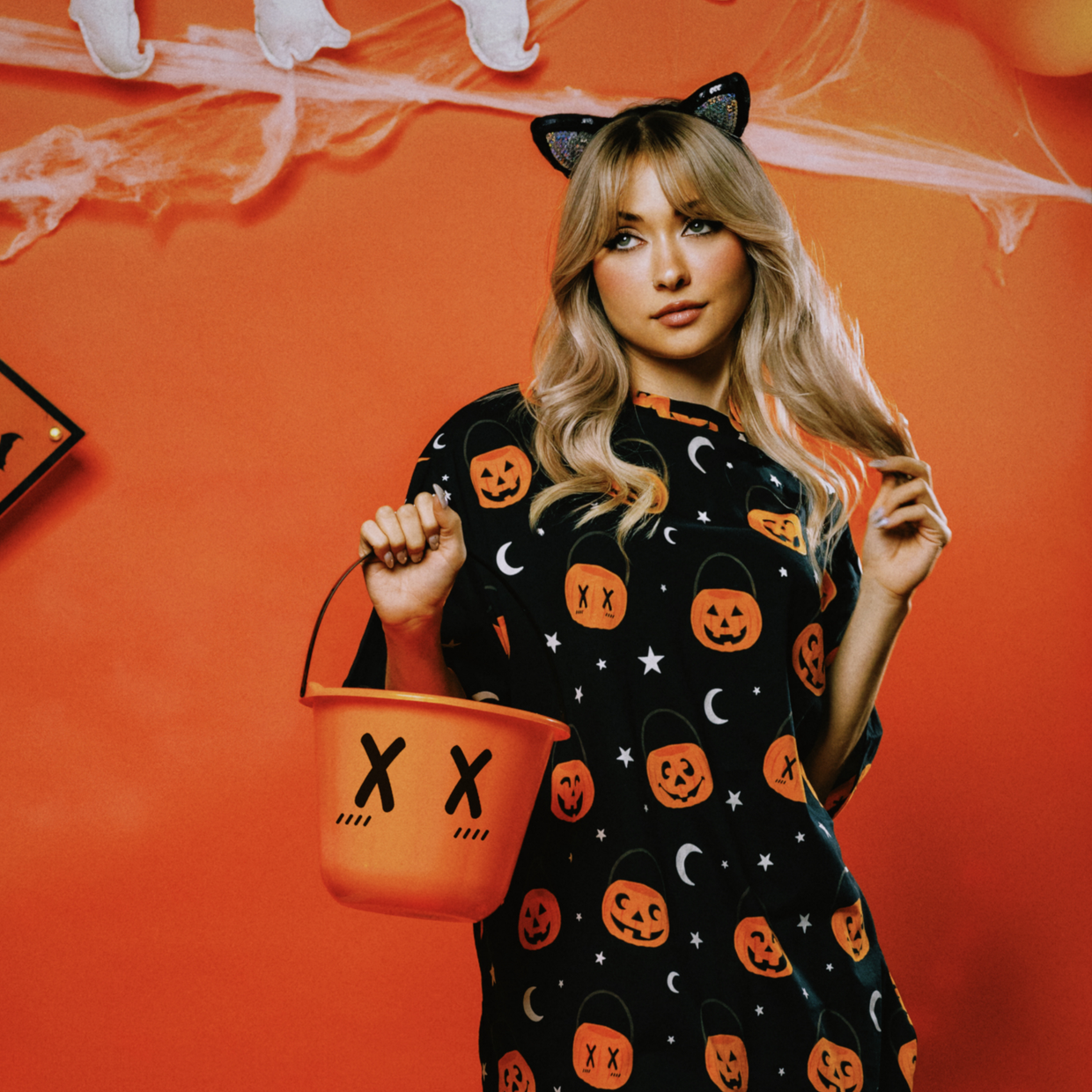 Scareworthy Pumpkin Bucket T Shirt Dress