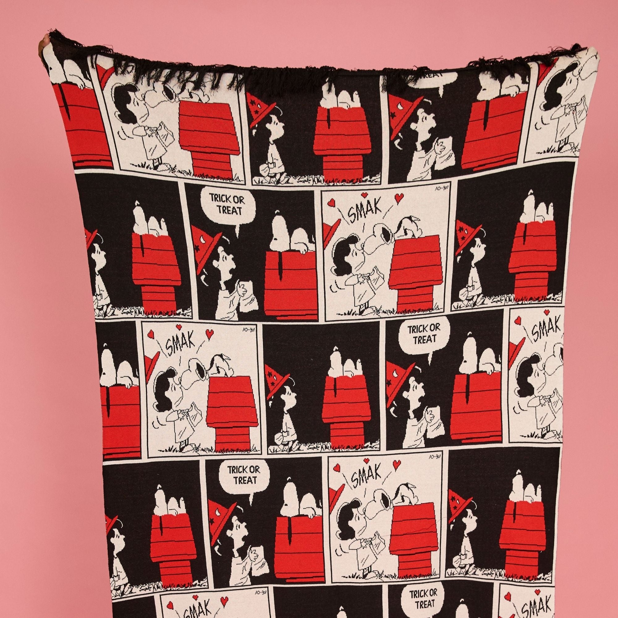 Peanuts Trick or Treat Halloween Blanket